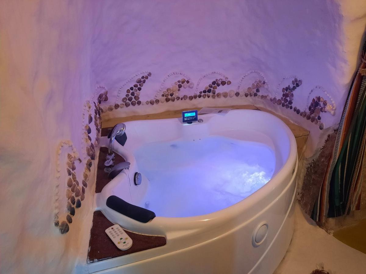 Villa Creatively Designed Cavehouse With Jacuzzi Gorafe Exterior foto